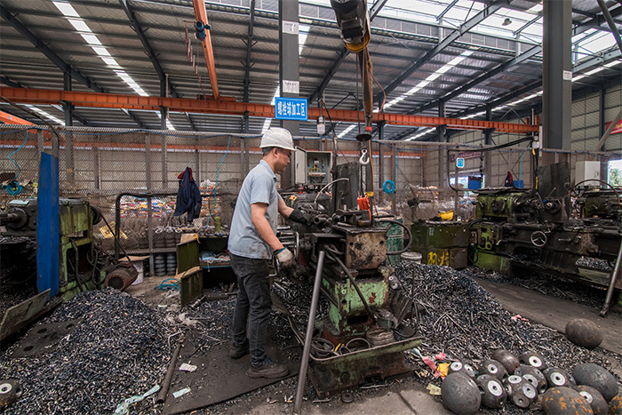 富锦网架配件-螺栓球加工车间