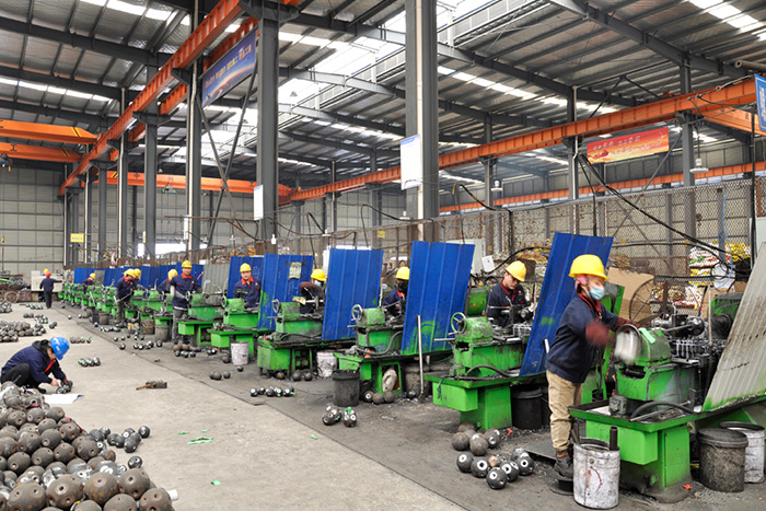 富锦网架锥头车间