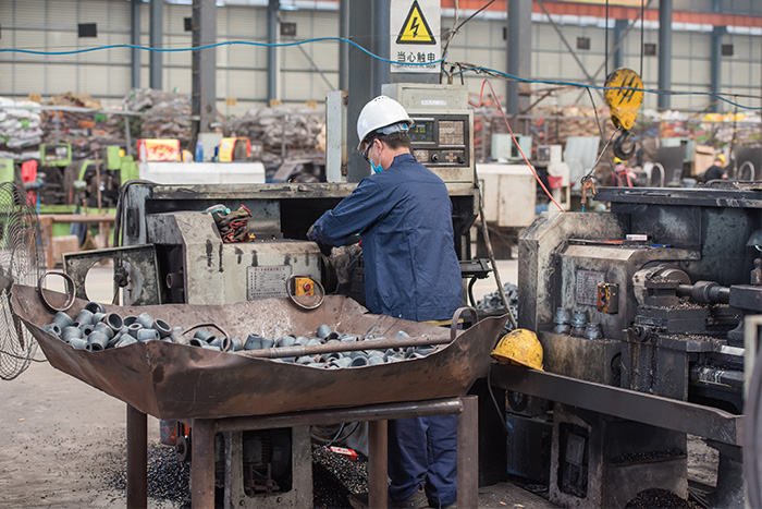 富锦网架锥头车间